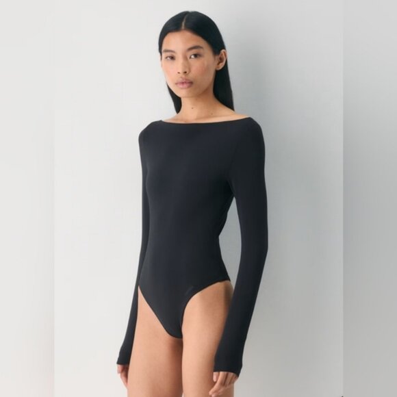 Aritzia Contour Whitney bodysuit Gray colour size XL - Picture 2 of 13